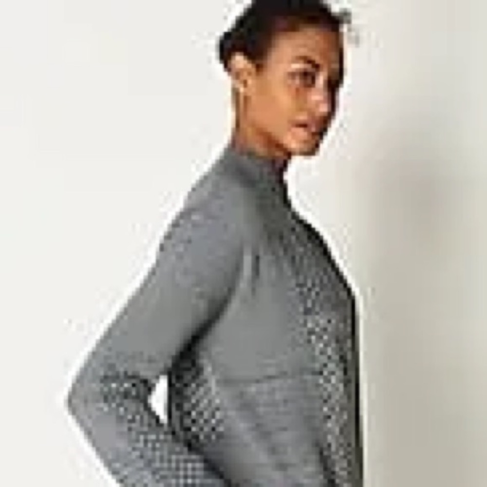 Sweater topper - Picture 15 of 15